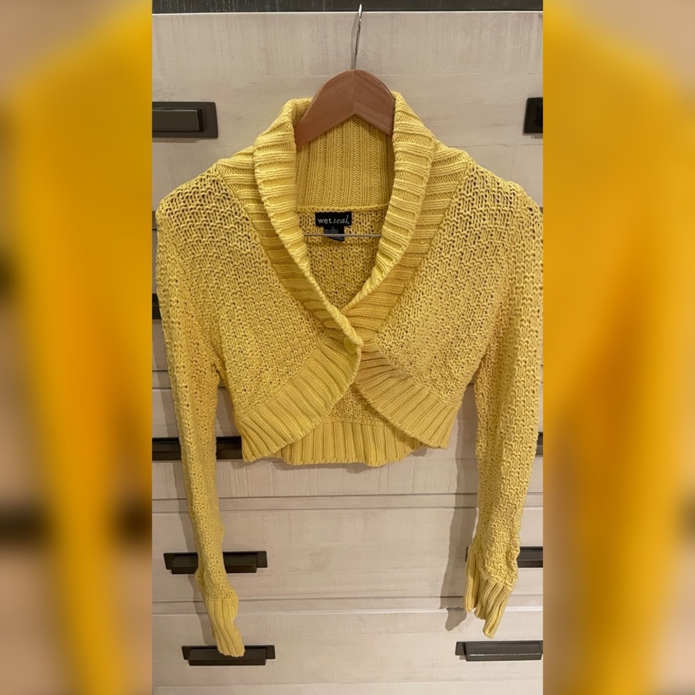 Wet Seal Knitted Cropped Cardigan
